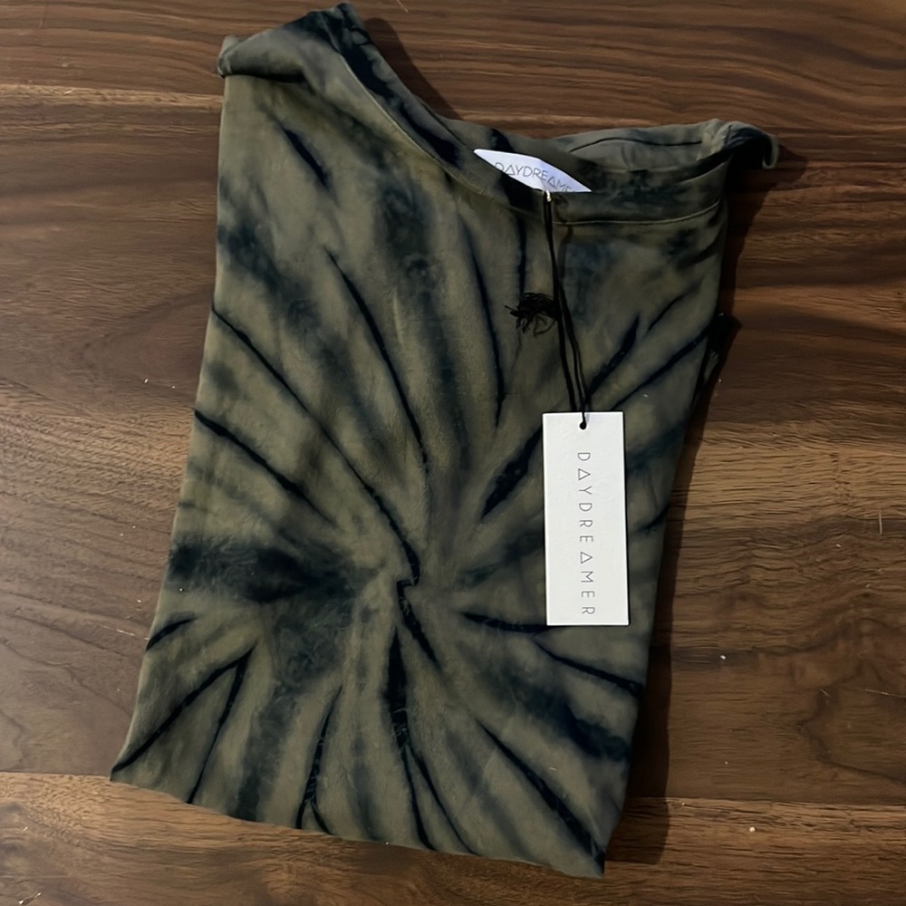 DAYDREAMER TEE SHIRT